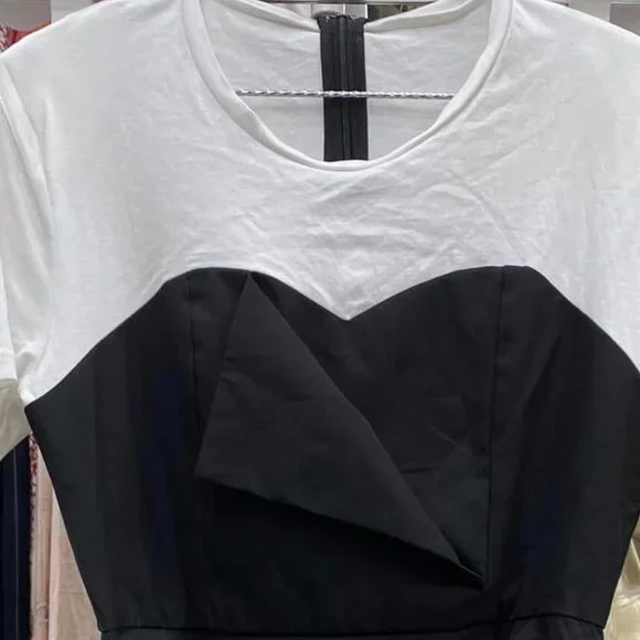 Chic Color Block Dress - Picture 3 of 4